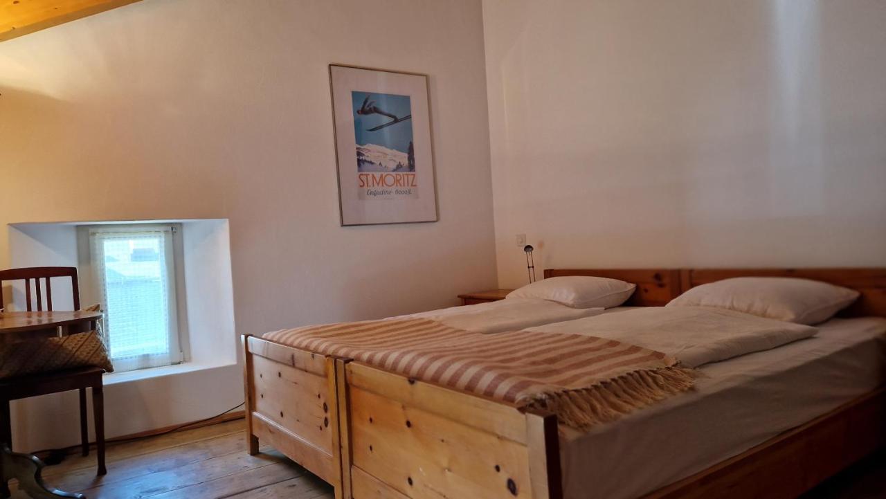Weisses Kreuz - Crusch Alva Bed & Breakfast Samedan Exterior photo
