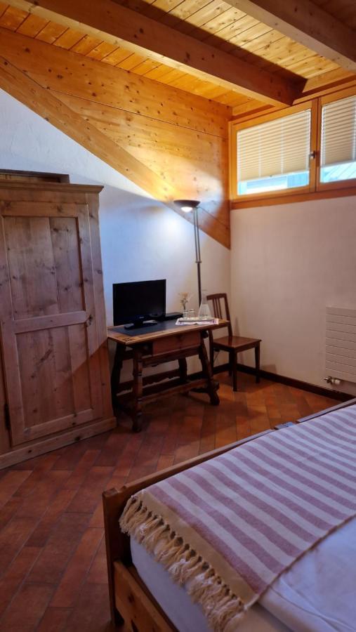 Weisses Kreuz - Crusch Alva Bed & Breakfast Samedan Exterior photo