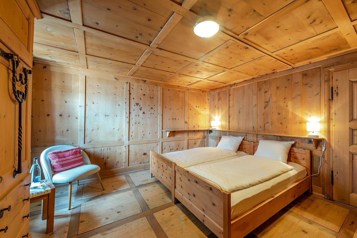 Weisses Kreuz - Crusch Alva Bed & Breakfast Samedan Exterior photo
